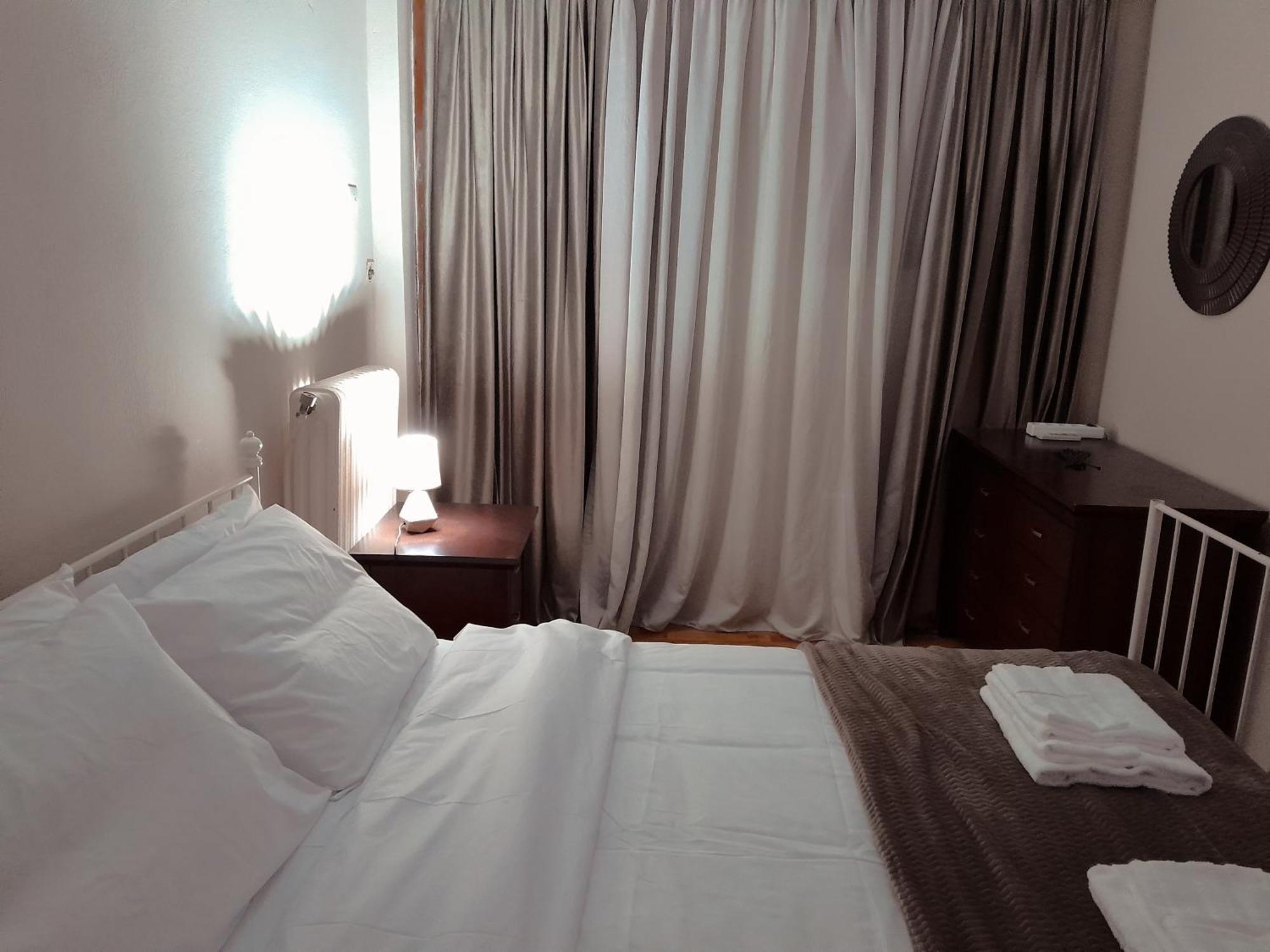 Spartan Townhouse Apt 3 Leonidas Екстериор снимка